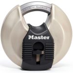 Master Lock Magnum Heavy-Duty Stainless-Steel Discus Padlock with Keys, Keyed Alike Heavy Duty Storage Lock for Indoor or Outdoor Use, M40XKAD-0